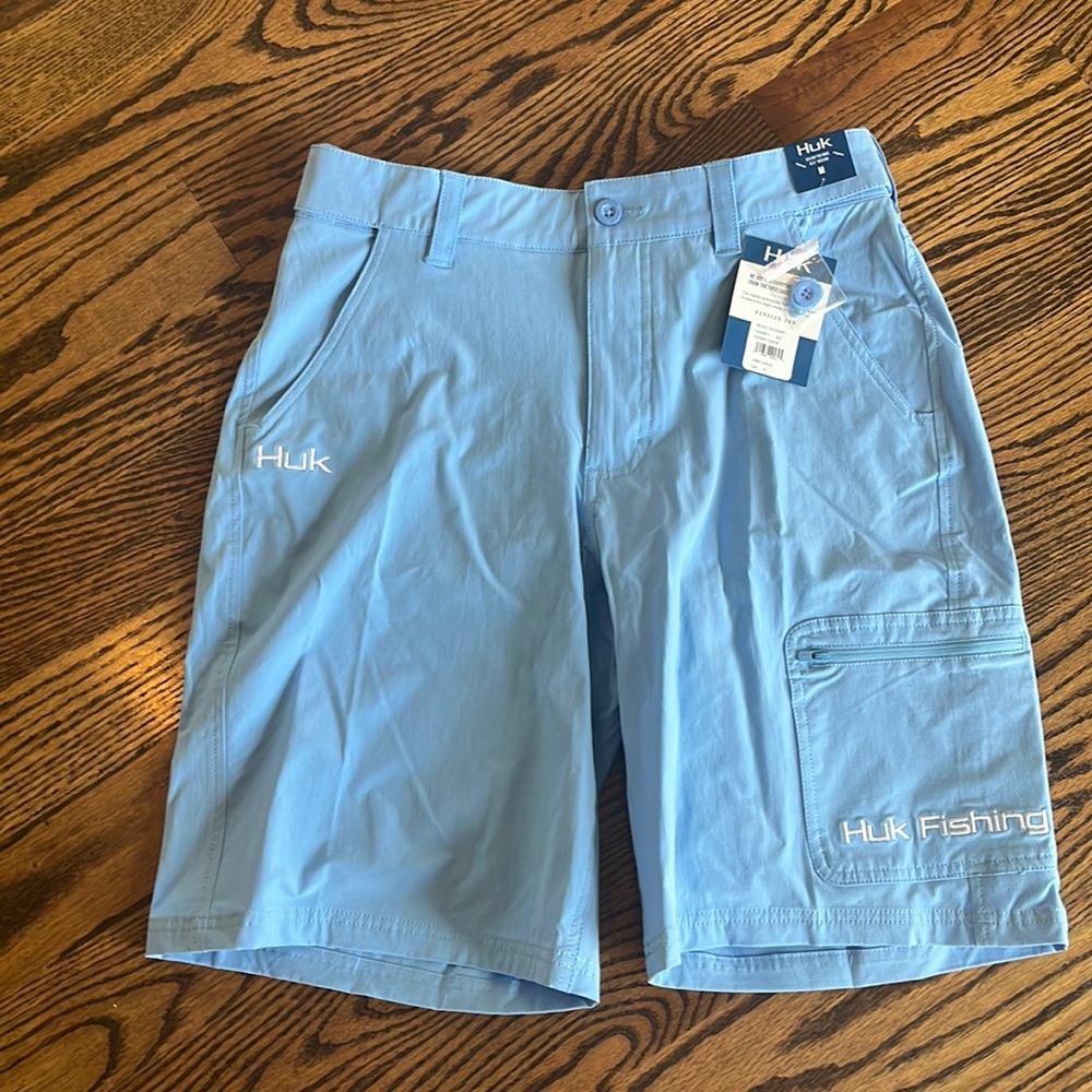 Huk Next Level 10.5” Fishing Short Size Medium. NWT